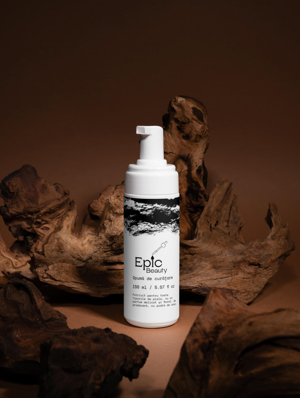 Spuma de curatare delicata pentru toate tipurile de ten - Epic Beauty