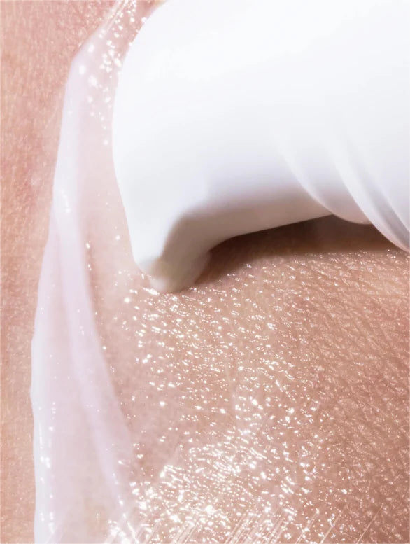 Cremă iluminatoare pentru conturul ochilor